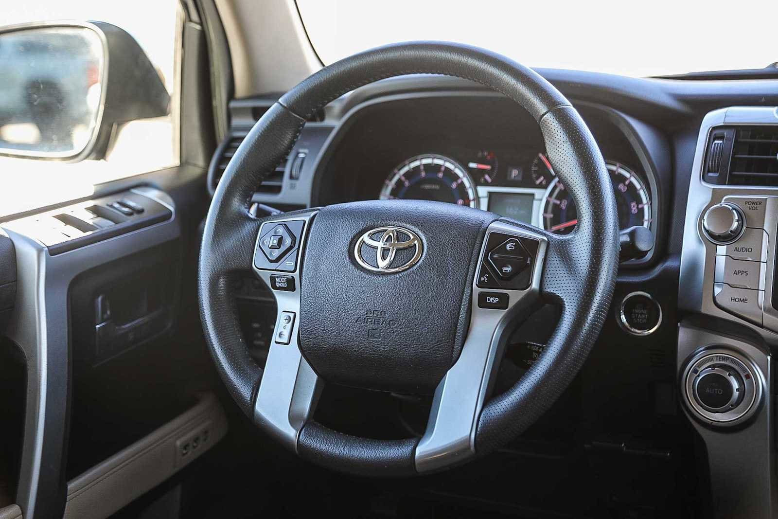 Thumbnail: 2019 Toyota 4Runner - 15