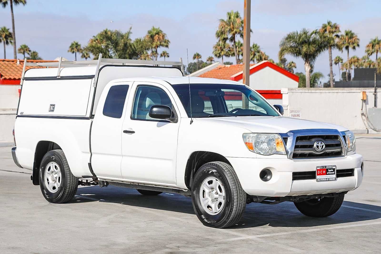 Thumbnail: 2010 Toyota Tacoma - 3