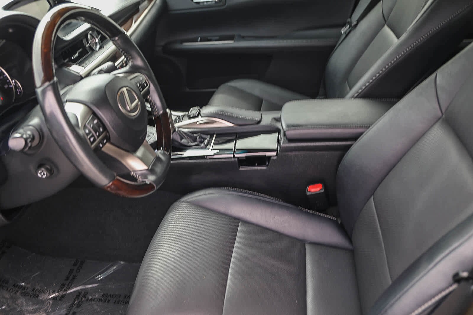 Thumbnail: 2016 Lexus ES - 17