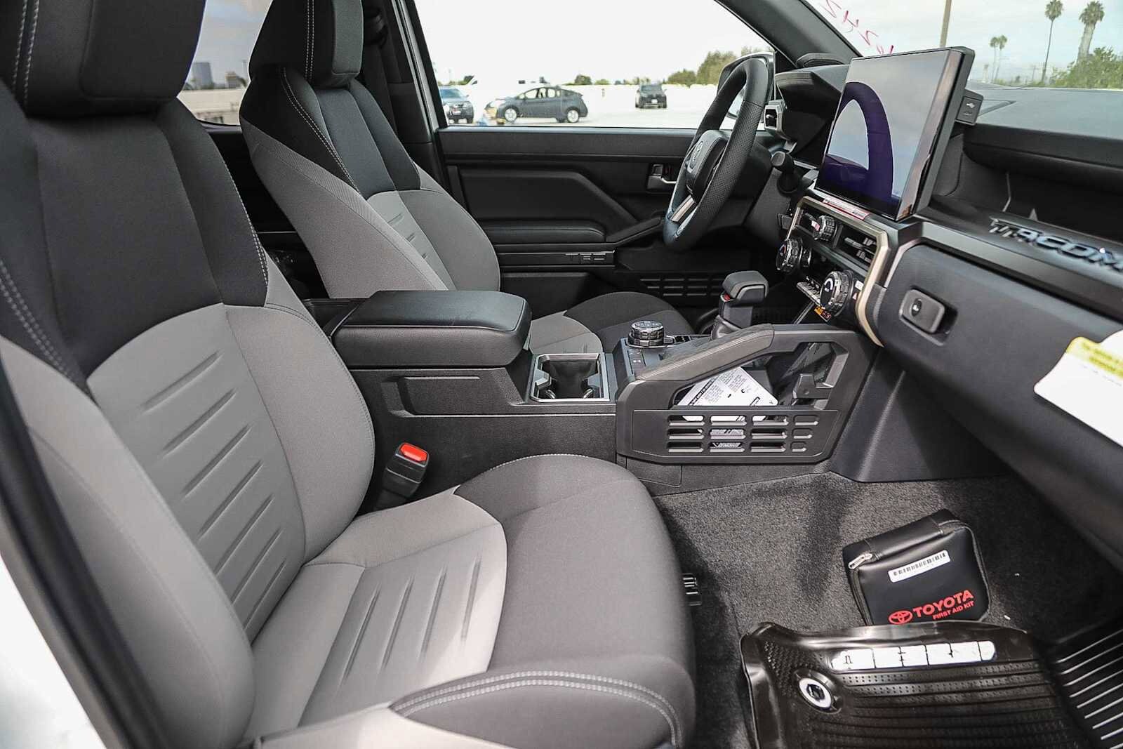 Thumbnail: 2025 Toyota Tacoma - 17