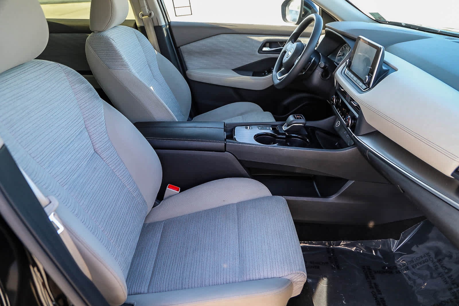 Thumbnail: 2023 Nissan Rogue - 15