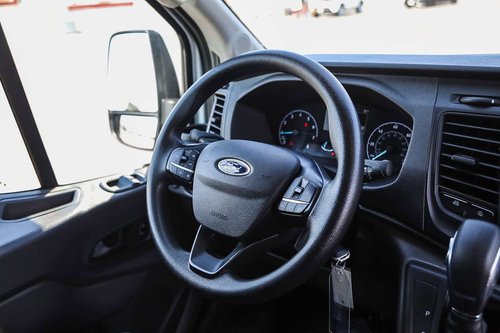 Thumbnail: 2020 Ford Transit Series - 15