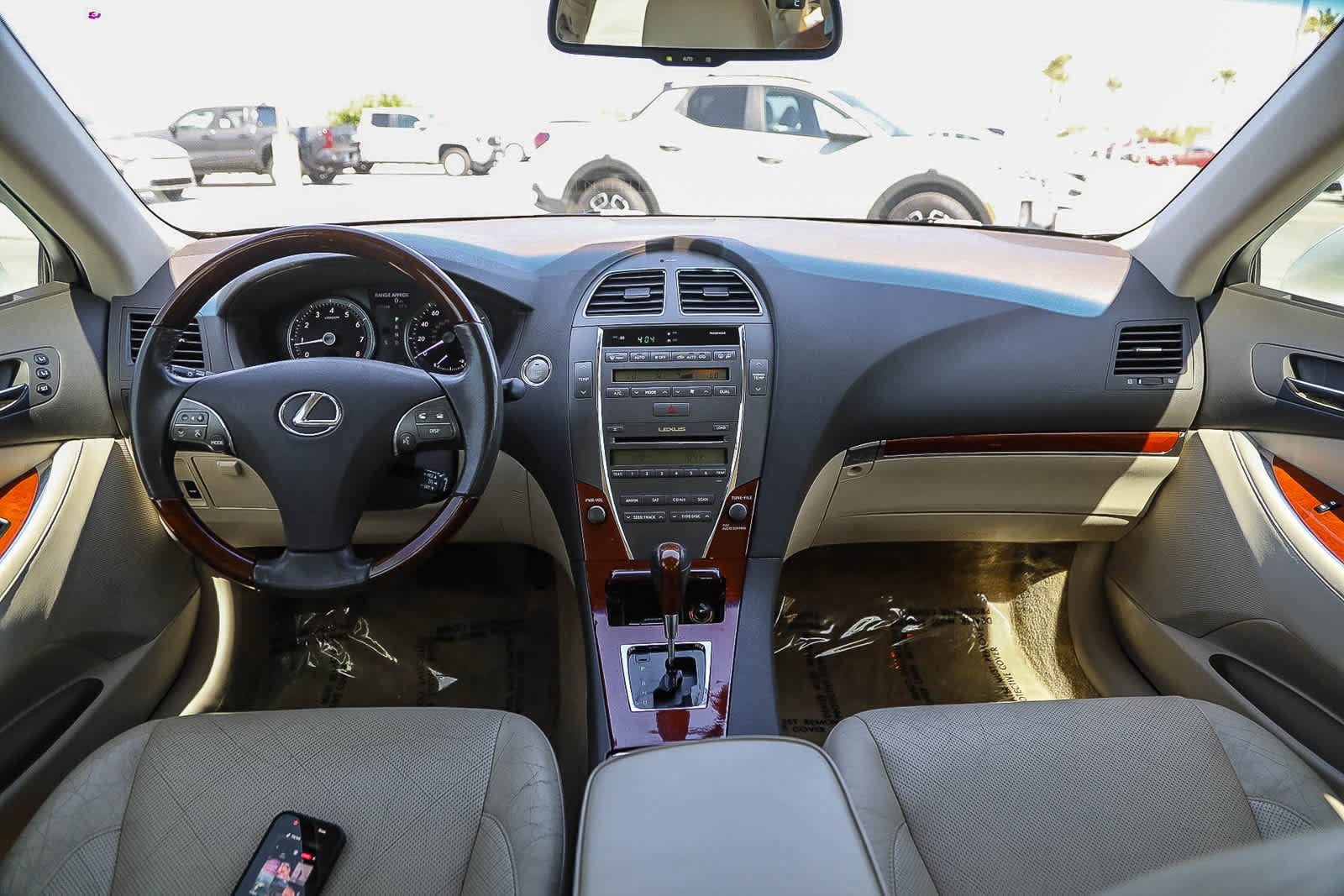 Thumbnail: 2011 Lexus ES - 11