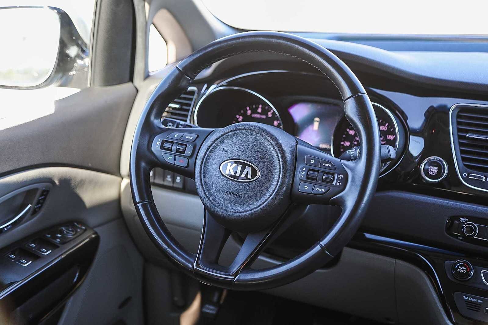 Thumbnail: 2017 Kia Sedona - 15