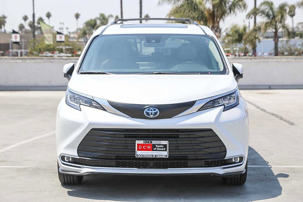 Certified 2022 Toyota Sienna XLE 7 Passenger Van Passenger Van