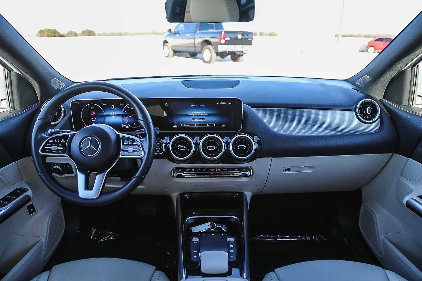 Thumbnail: 2021 Mercedes-Benz GLA - 12