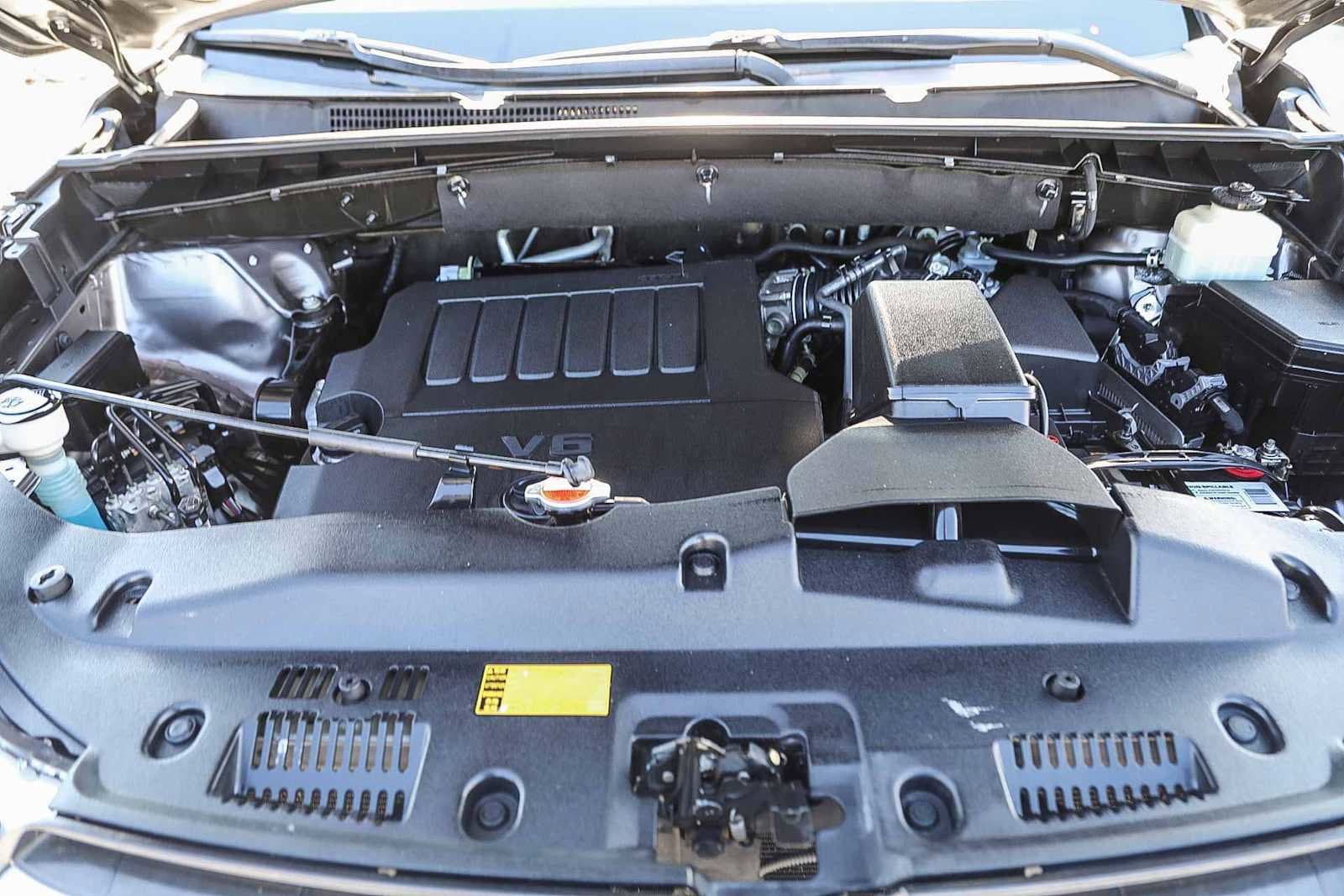 Thumbnail: 2016 Toyota Highlander - 27