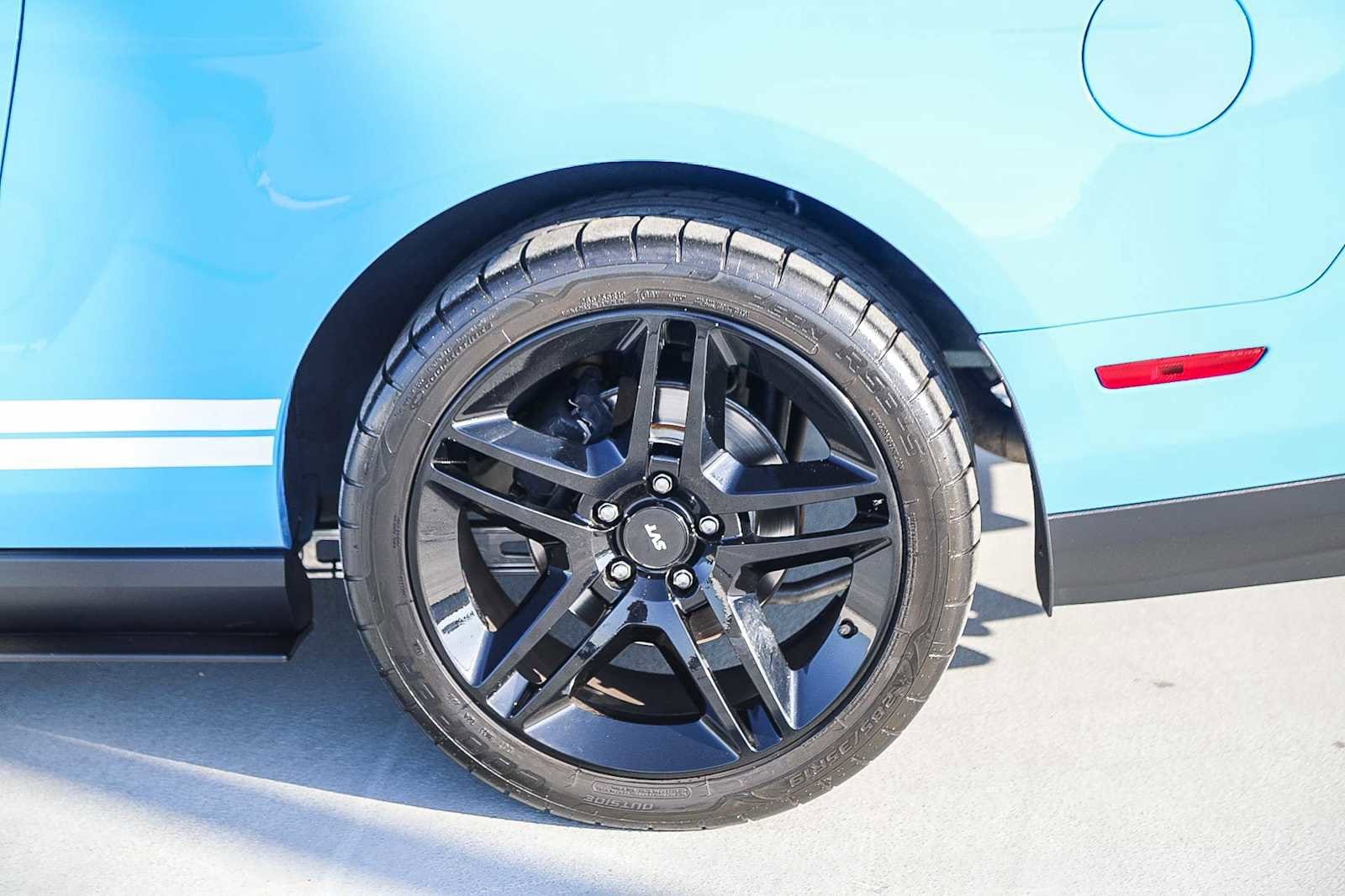 Thumbnail: 2010 Ford Mustang - 10