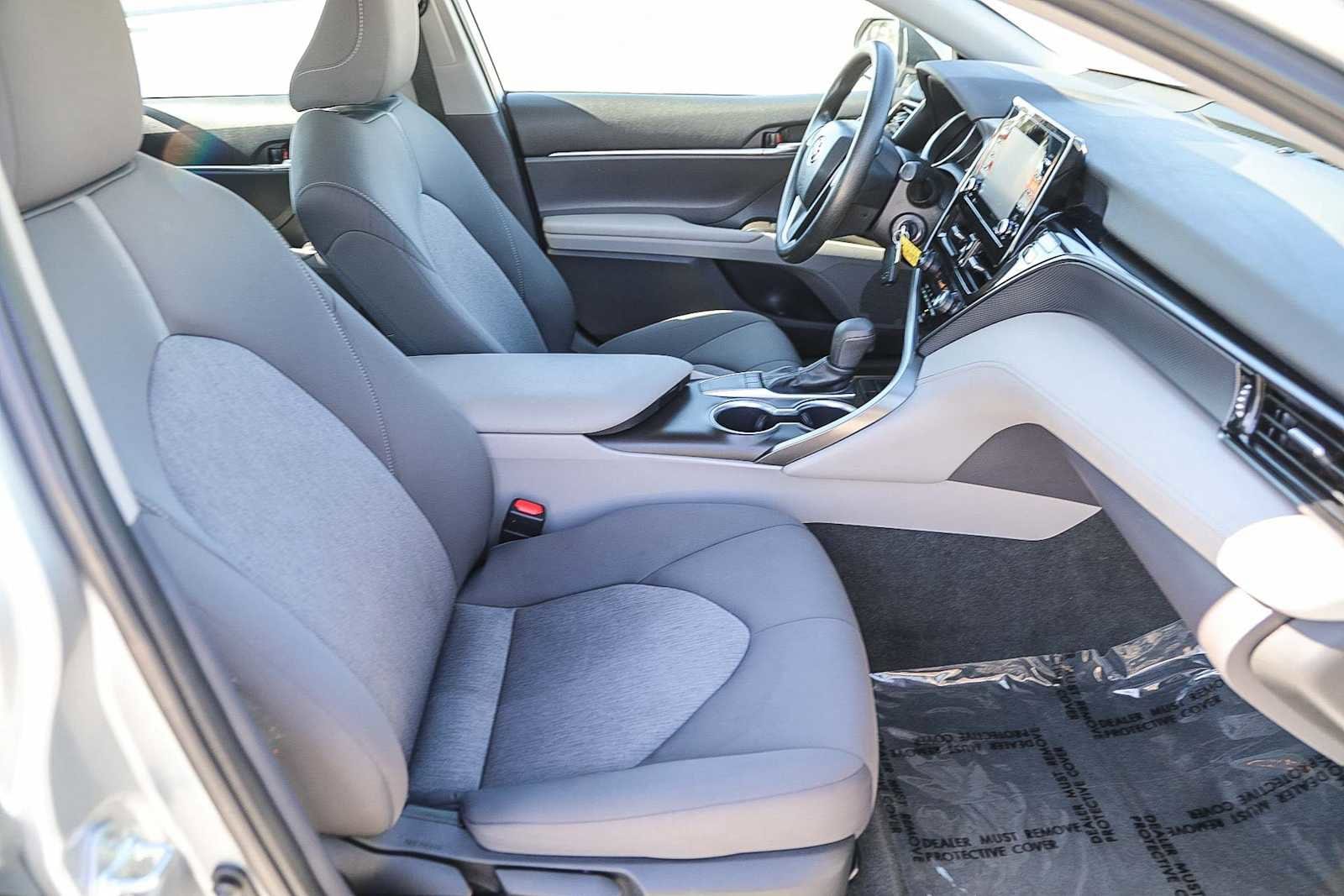 Thumbnail: 2023 Toyota Camry - 16