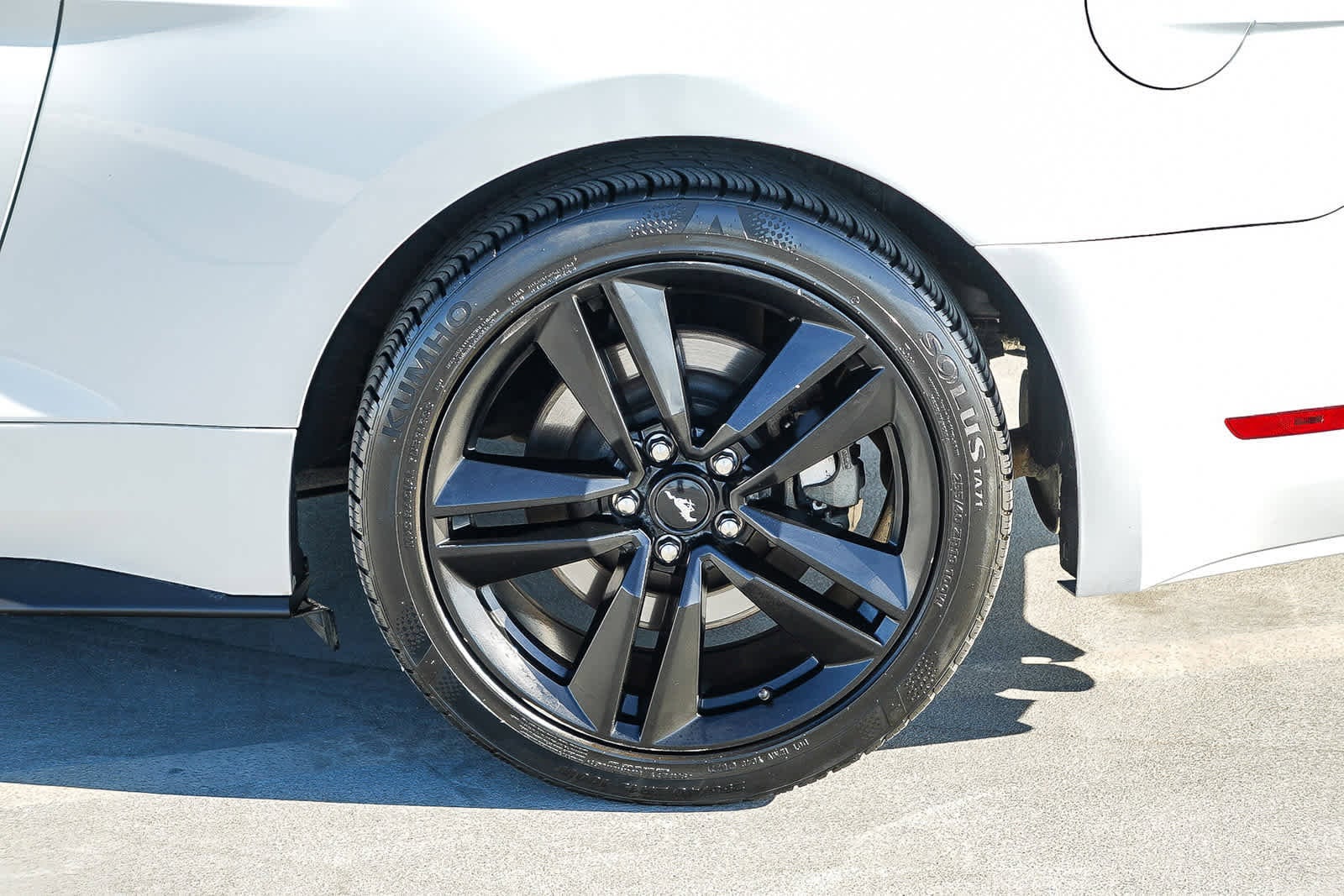 Thumbnail: 2015 Ford Mustang - 12