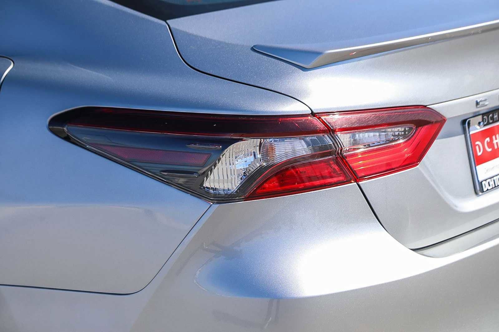 Thumbnail: 2023 Toyota Camry - 9