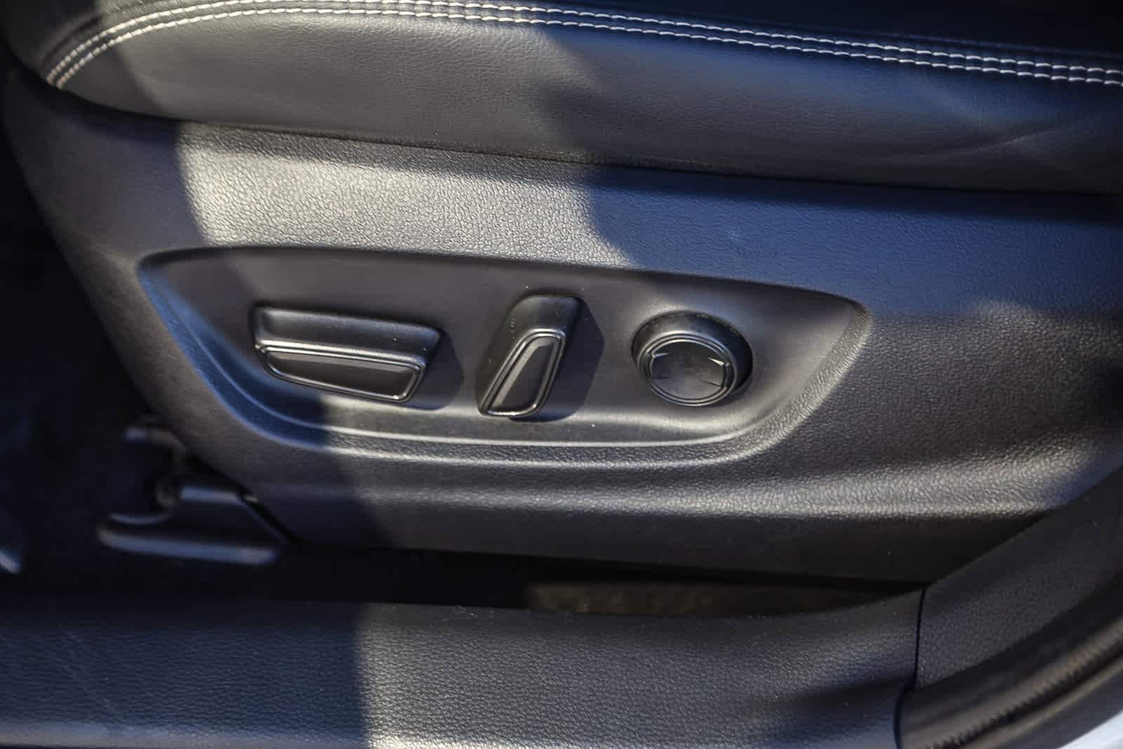 Thumbnail: 2020 Toyota Corolla - 20