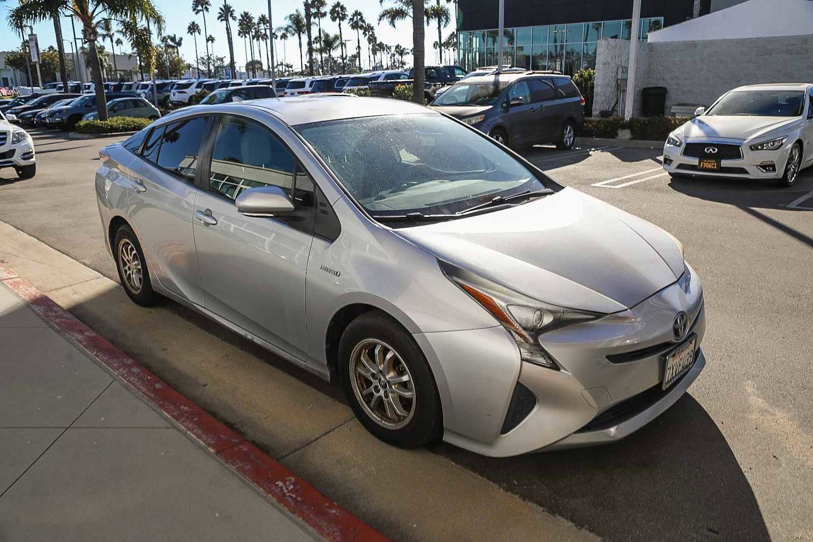 Thumbnail: 2016 Toyota Prius - 3