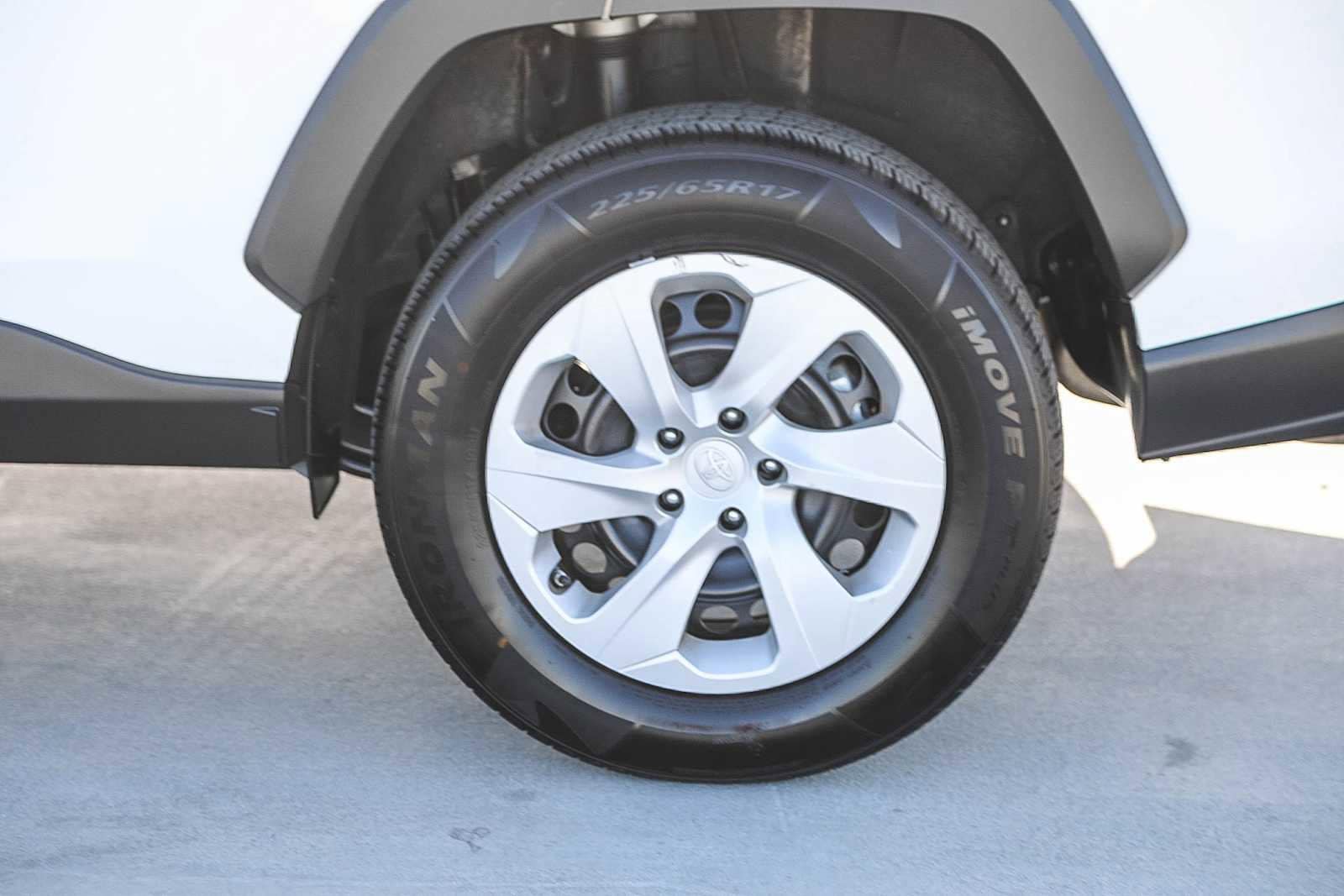 Thumbnail: 2024 Toyota RAV4 - 12