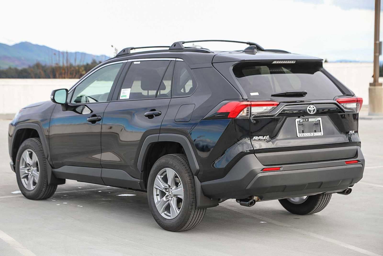 Thumbnail: 2025 Toyota RAV4 - 7