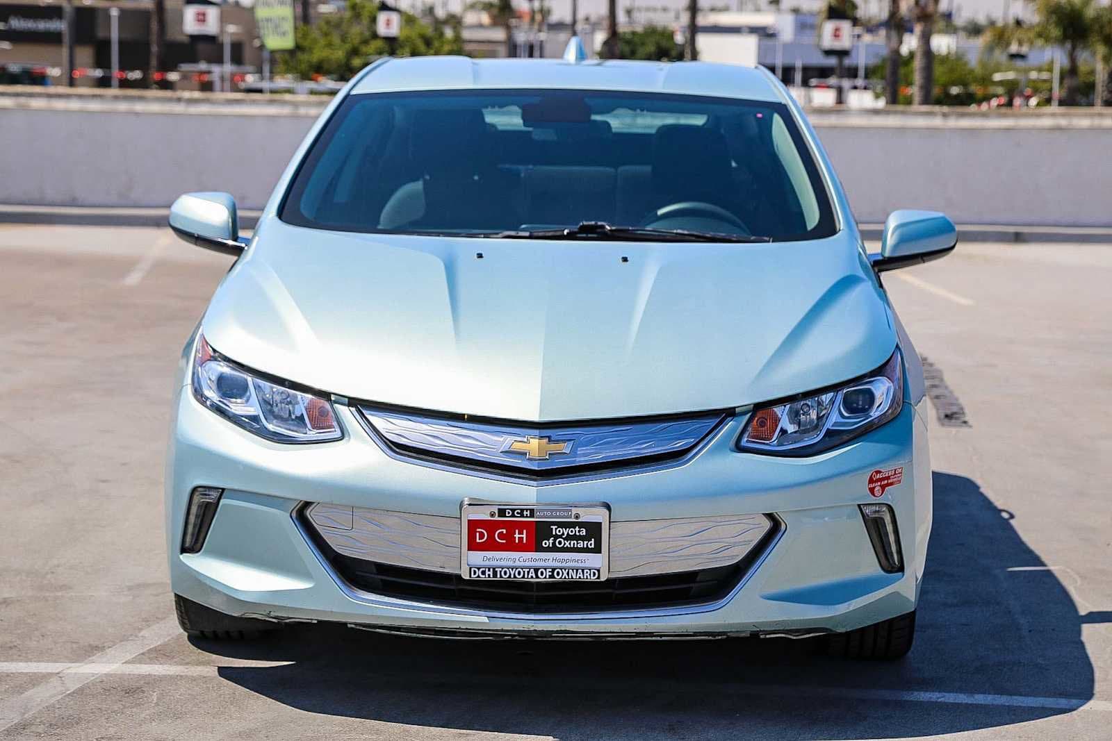 Thumbnail: 2018 Chevrolet Volt - 3
