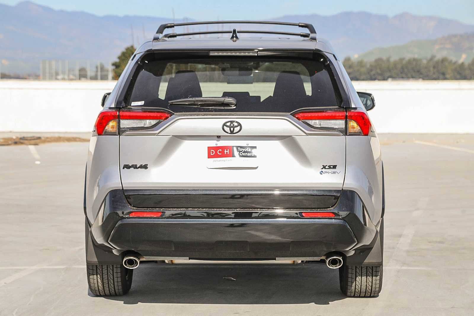 Thumbnail: 2025 Toyota RAV4 - 6