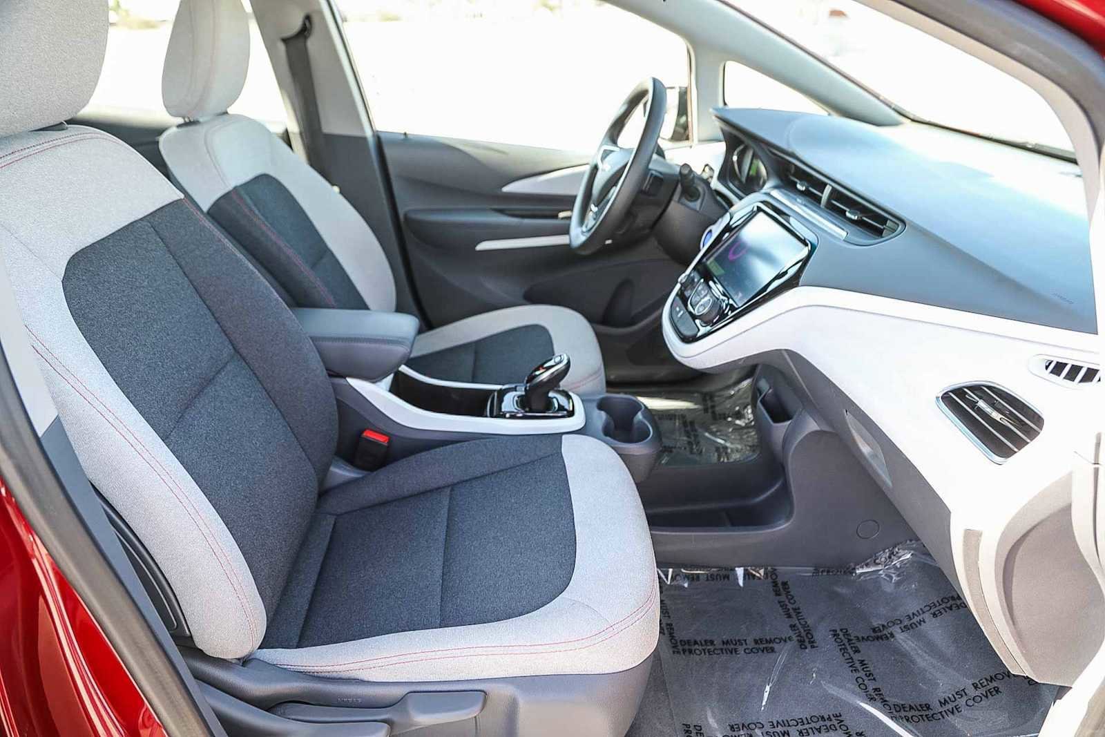 Thumbnail: 2018 Chevrolet Bolt EV - 15