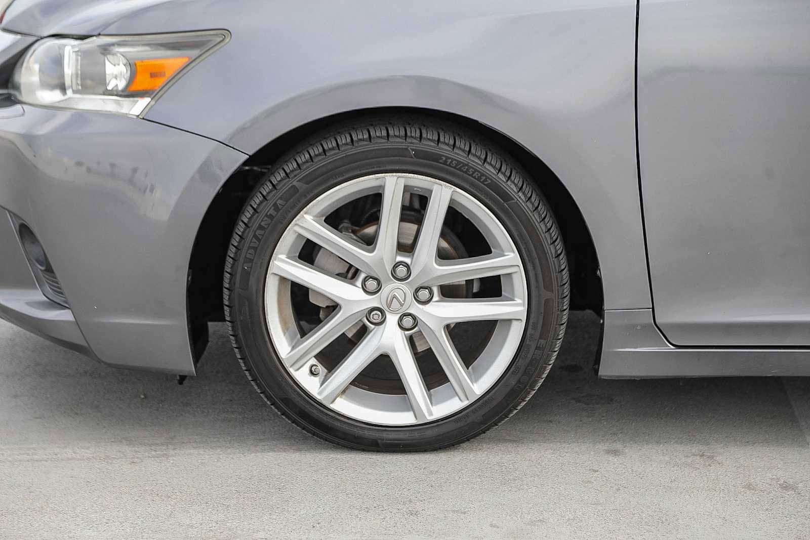 Thumbnail: 2016 Lexus CT - 10