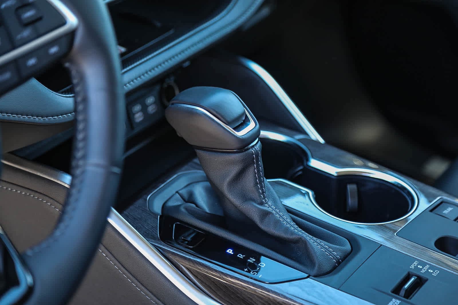 Thumbnail: 2024 Toyota Highlander - 20