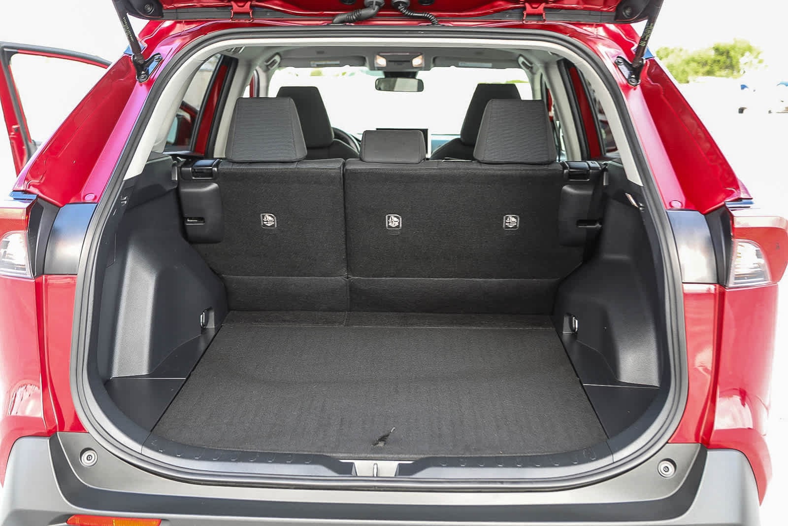 Thumbnail: 2024 Toyota RAV4 - 24