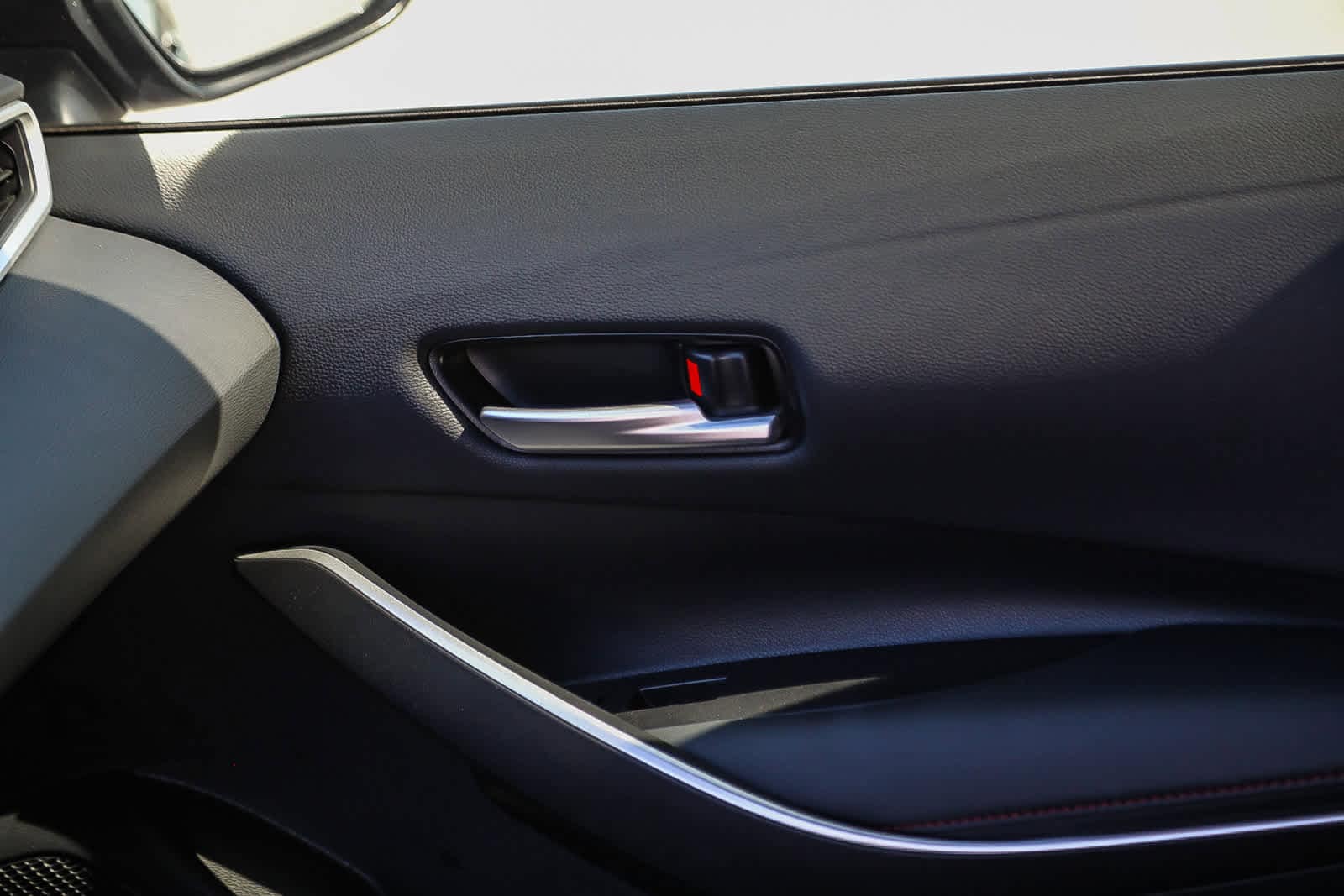 Thumbnail: 2023 Toyota Corolla - 22