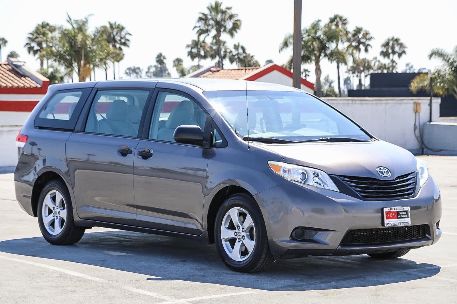 2012 Toyota Sienna SE 3