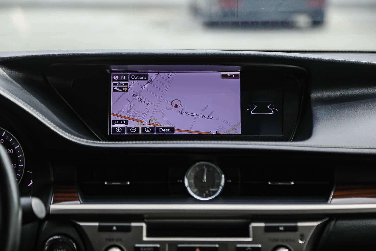 Thumbnail: 2016 Lexus ES - 14