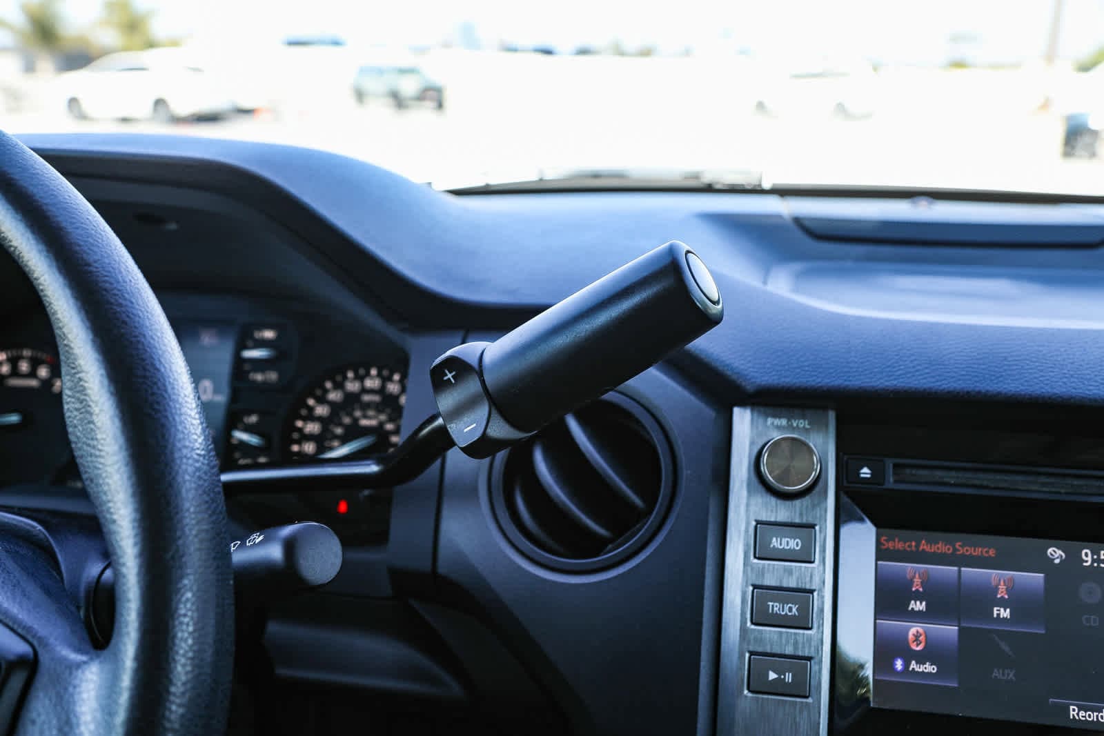 2019 Toyota Tundra SR 18