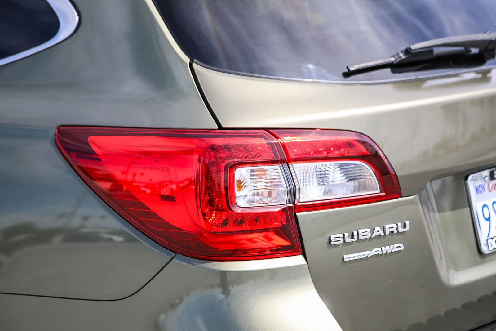 Thumbnail: 2017 Subaru Outback - 9