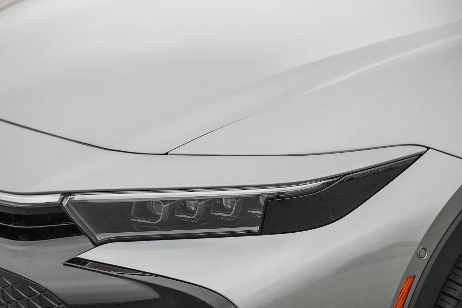 2024 Toyota Crown Platinum 8