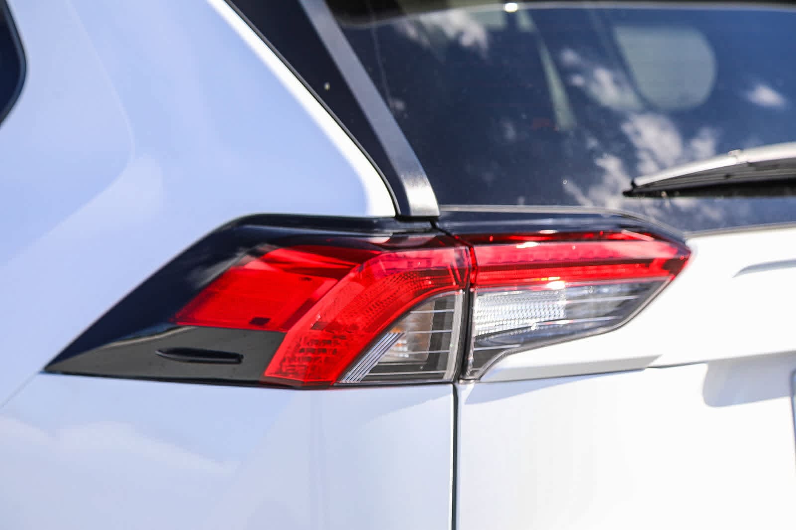 Thumbnail: 2025 Toyota RAV4 - 8