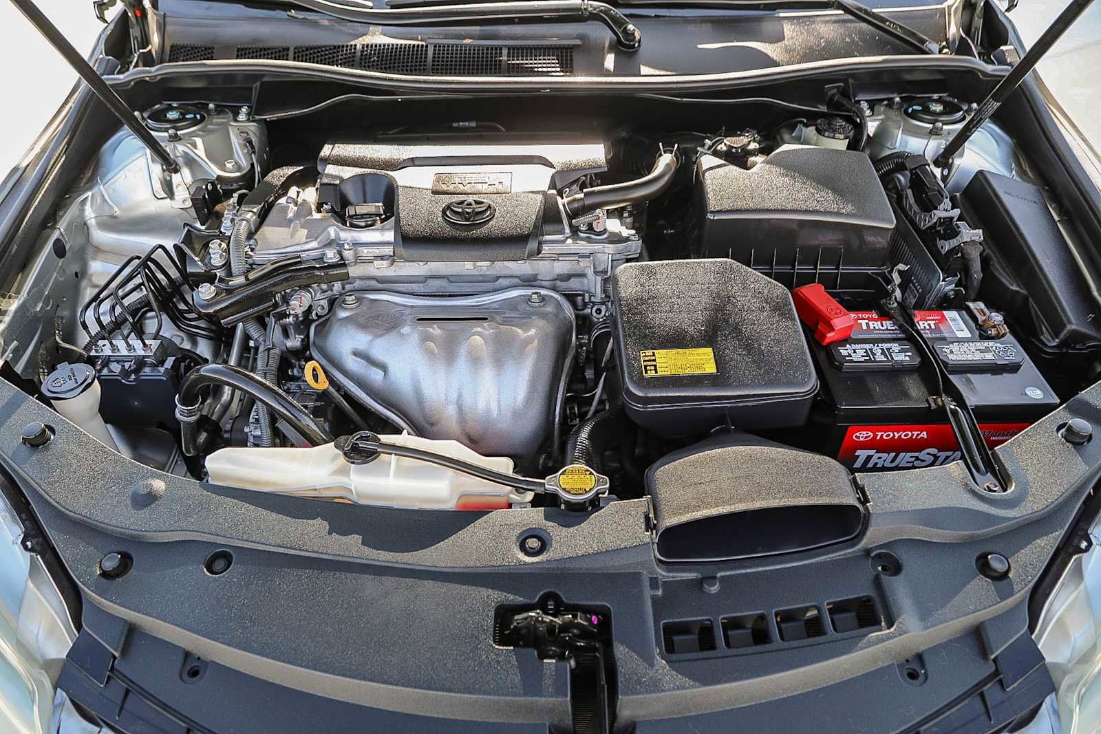 Thumbnail: 2015 Toyota Camry - 26