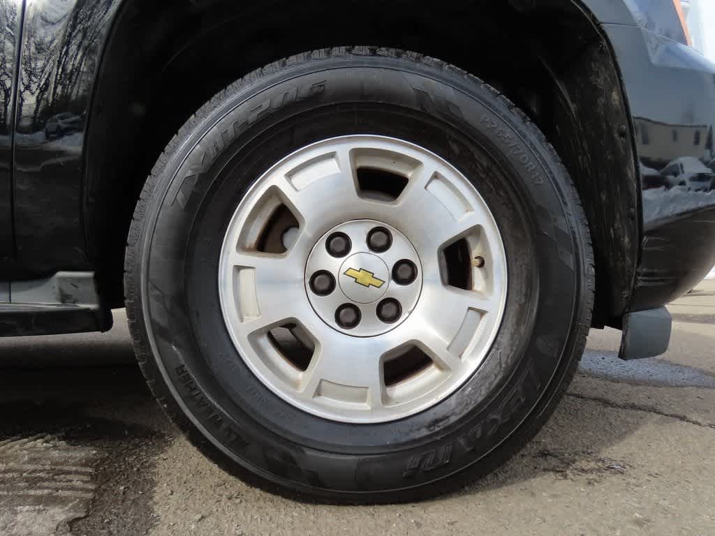 Thumbnail: 2014 Chevrolet Tahoe - 9