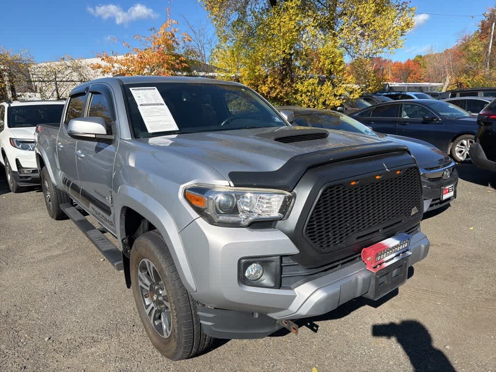 Thumbnail: 2019 Toyota Tacoma - 5