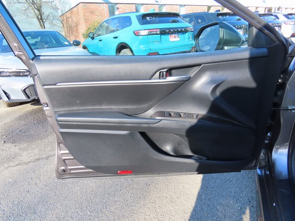 Thumbnail: 2023 Toyota Camry - 15