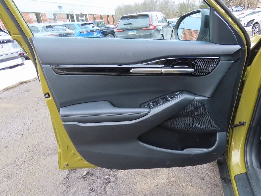 Thumbnail: 2024 Kia Seltos - 16