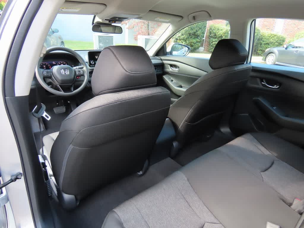 2025 Honda Accord LX 13