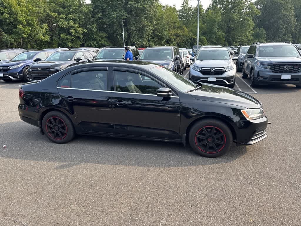 Thumbnail: 2016 Volkswagen Jetta - 6