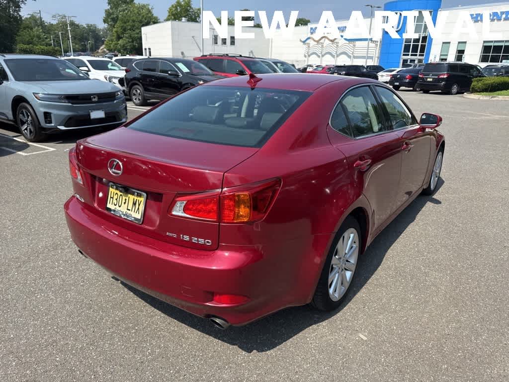 Thumbnail: 2010 Lexus IS - 8