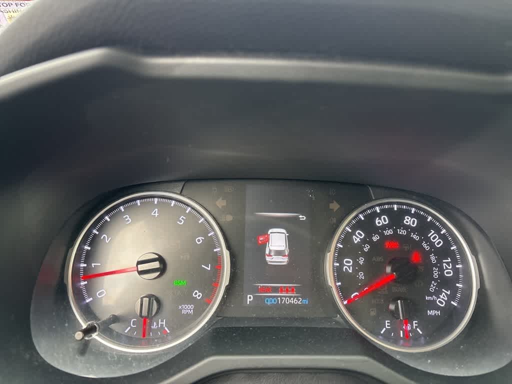 Thumbnail: 2019 Toyota RAV4 - 20