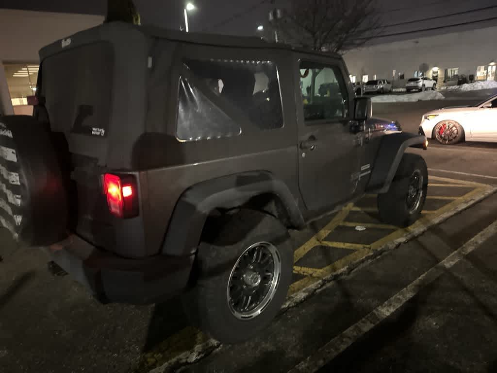 Thumbnail: 2016 Jeep Wrangler - 17