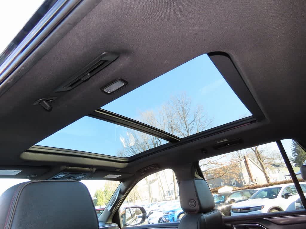 Thumbnail: 2022 Chevrolet Tahoe - 16