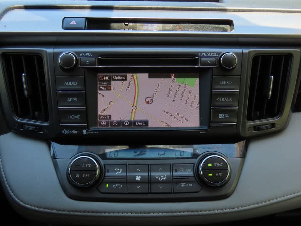 Thumbnail: 2015 Toyota RAV4 - 20