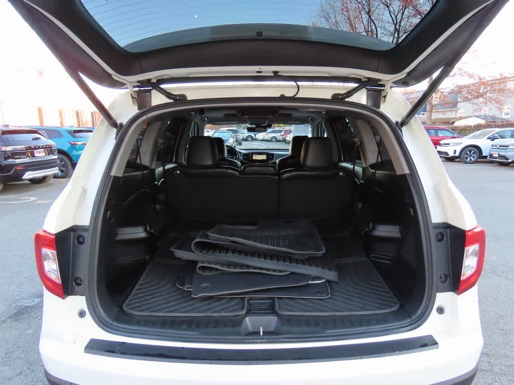 Thumbnail: 2019 Honda Pilot - 12