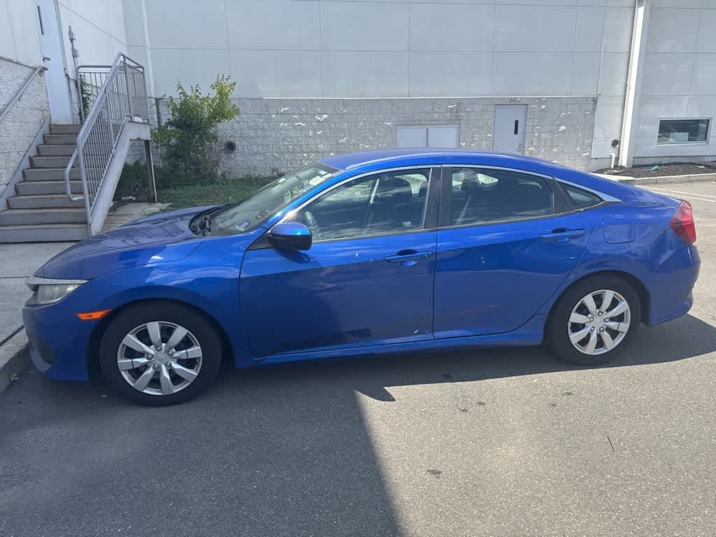 Thumbnail: 2017 Honda Civic - 3