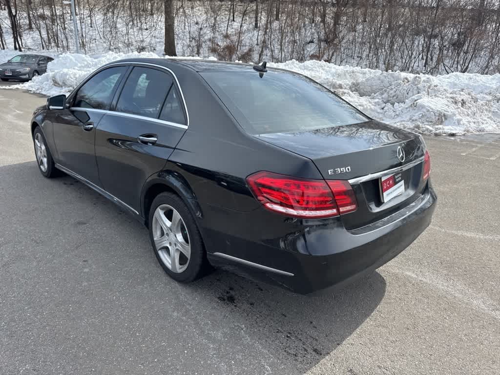 Thumbnail: 2015 Mercedes-Benz E-Class - 22