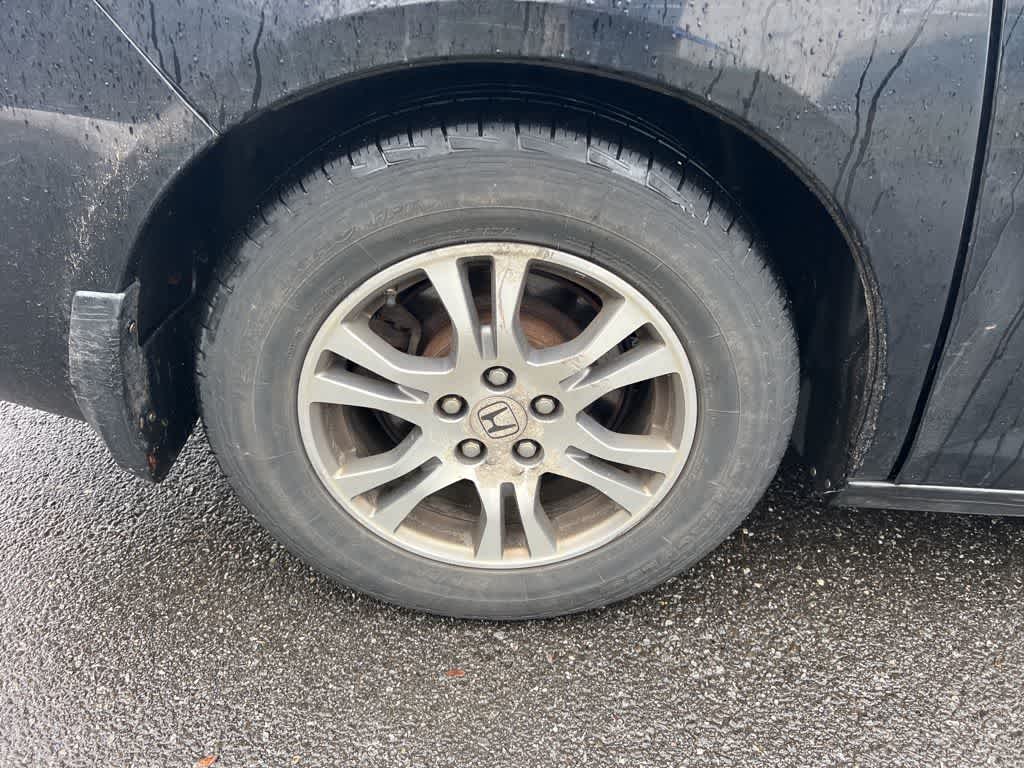 Thumbnail: 2011 Honda Odyssey - 25