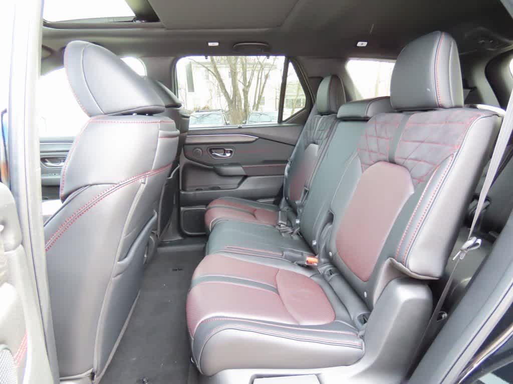 Thumbnail: 2026 Honda Pilot - 15