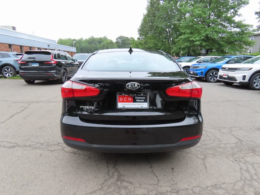 Thumbnail: 2016 Kia Forte - 5